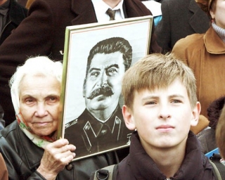 Мурманские коммунисты в память о Сталине запустят «красную волну»