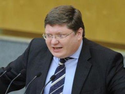 Госдума отказалась проверять зарубежную недвижимость депутатов Исаева: земельный участок и бизнес принадлежат его жене