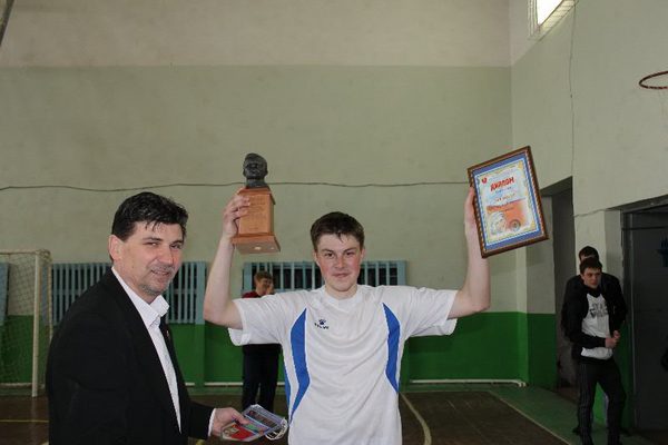Комсомольцы Новгорода провели турнир на кубок Гагарина