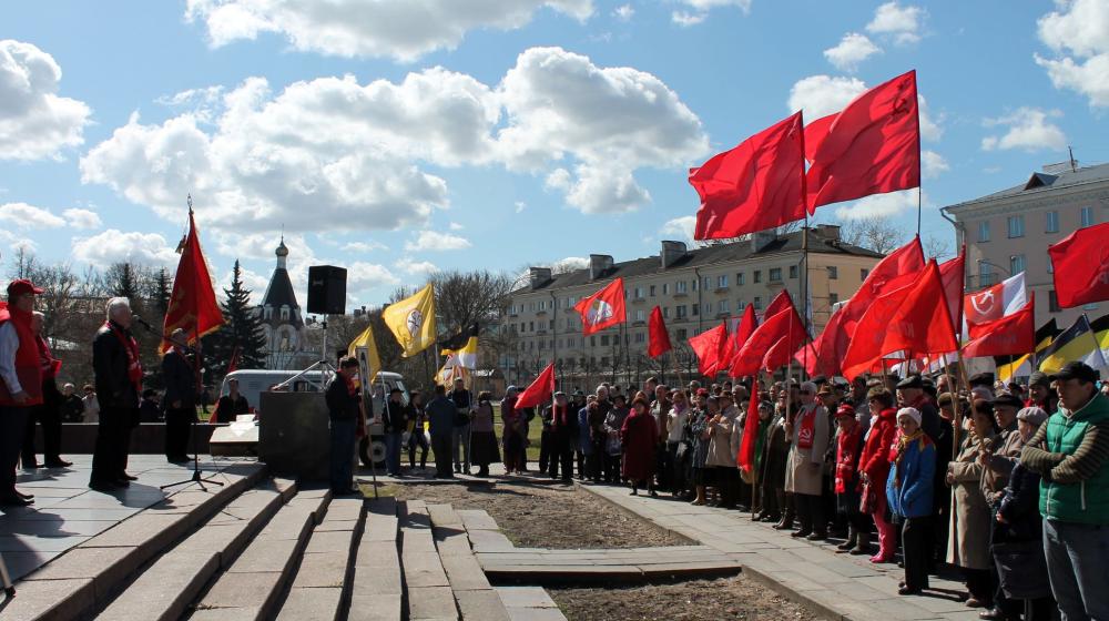На первомайском митинге в Пскове трудящиеся потребовали отставки губернатора Турчака