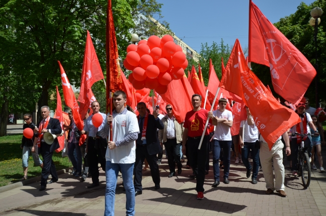 Участники Маевки в Ростове-на-Дону потребовали от властей прекратить преследования коммунистов В.И. Бессонова и В.А. Журавлева