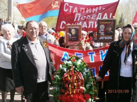 Алтайский край. Алейских коммунистов, пришедших 9 мая на городской праздник с плакатом «Сталин. Победа. Социализм», доставили в полицейский участок