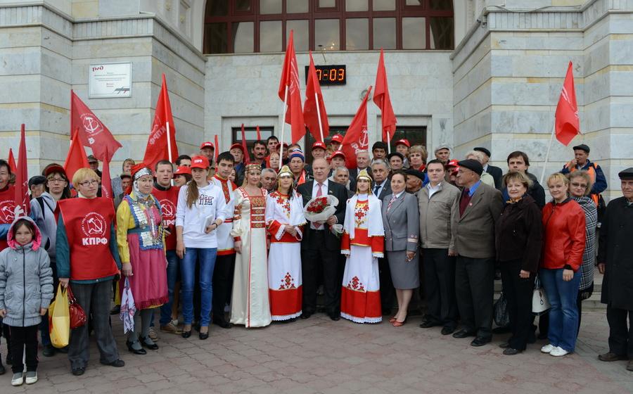 Началась рабочая поездка Г.А. Зюганова в Чувашскую Республику