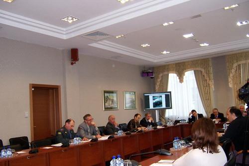 Фракция КПРФ в Госсовете Татарстана провела «круглый стол» на тему «Состояние дорог и безопасность движения транспорта в преддверии и во время Универсиады»