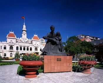 Вьетнам: Курс на социализм пересмотру не подлежит 	