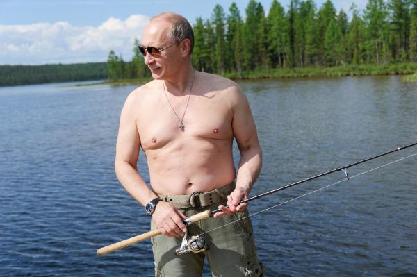 Или я сейчас ловлю щуку, или Шойгу со своими водолазами словят леща… Подборка политических анекдотов от И.И. Никитчука