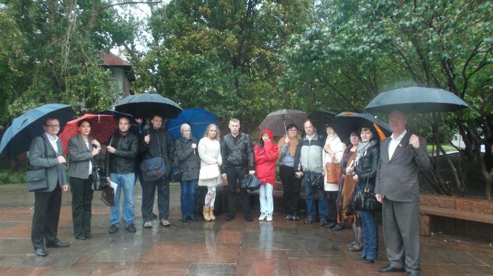 КПРФ-контроль. Защитим права на жилье. Встреча с депутатом В.А.Святошенко
