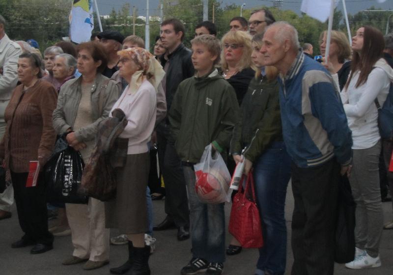 «Город – это не только машины. Это, прежде всего, жители». В Москве прошёл митинг против строительства северо-западной хорды