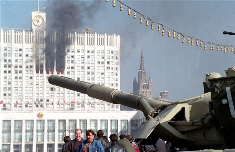 «Не забудем! Не простим!». Список организаторов государственного переворота и бывших советских офицеров, изменивших воинской присяге в октябре 1993 года