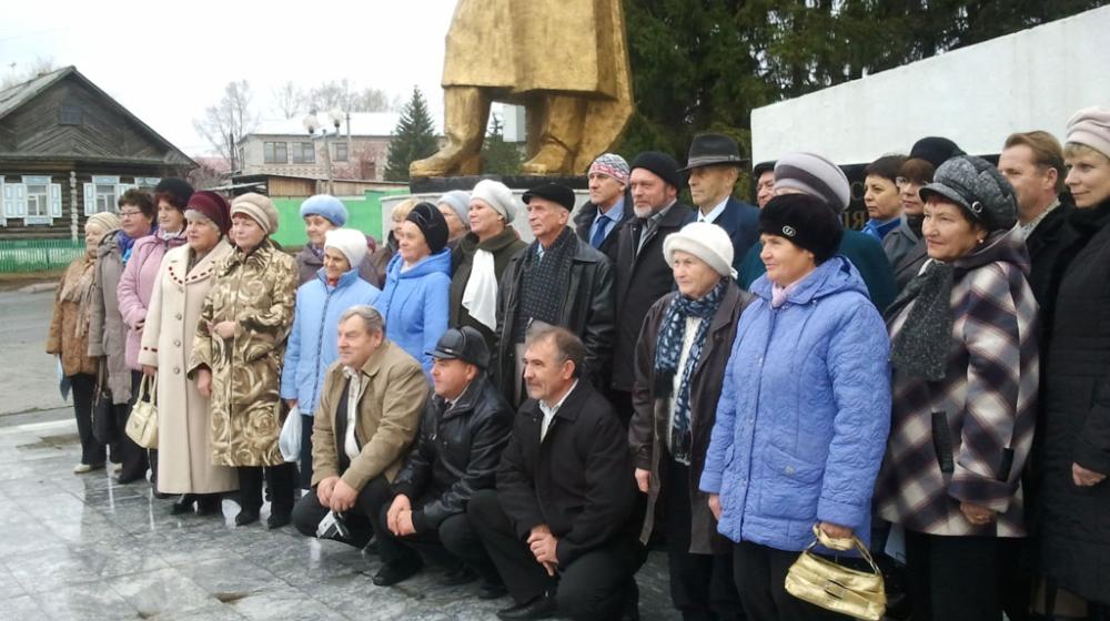 Коммунисты Омутинского района Тюменской области отметили юбилей комсомола