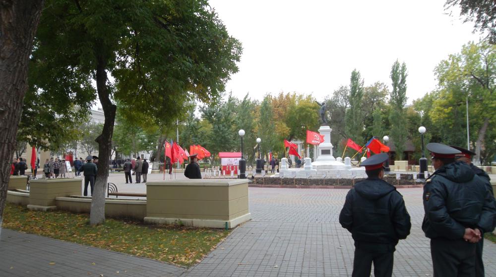  Акция в городе Оренбурге, посвященная трагическим событиям октября 1993 года 
