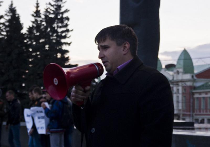 Новосибирск: Эстафету в борьбе за безлимитный проезд от пенсионеров приняли студенты