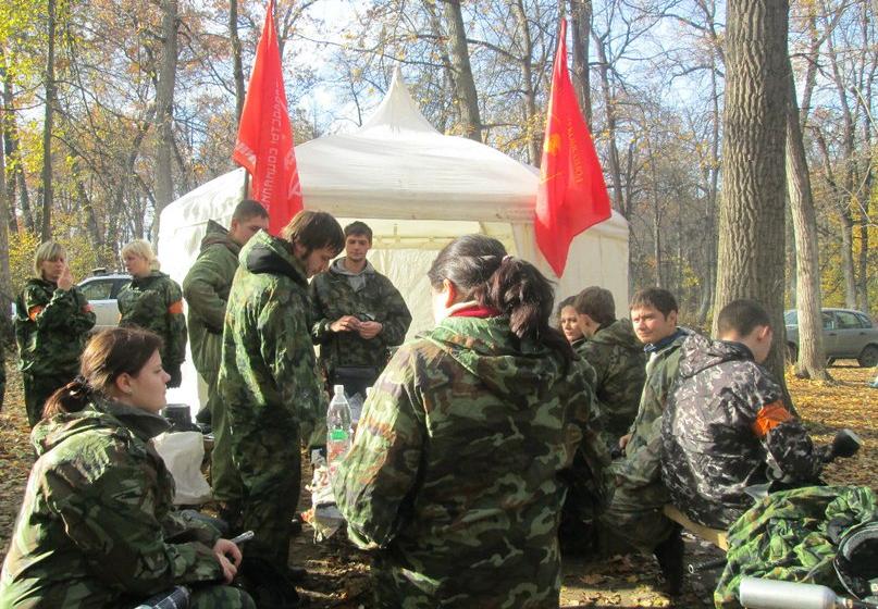 Победила дружба! В Самаре коммунисты и комсомольцы провели турнир по пейнтболу