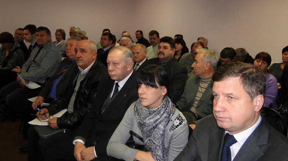 Курск. Крепить партию и дружбу народов!