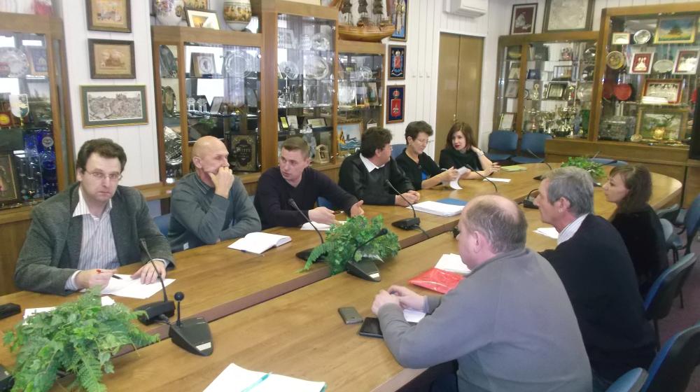 Московские коммунисты обсудили с общественниками, как не допустить мошеннических действий в жилищной сфере