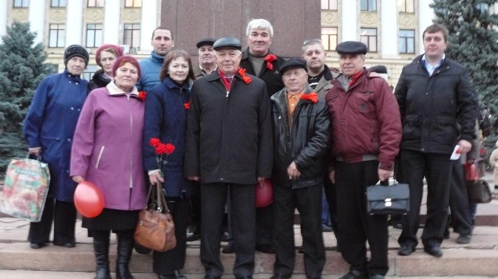 Липецк. Слава Великому Октябрю! Позор буржуазному правительству!