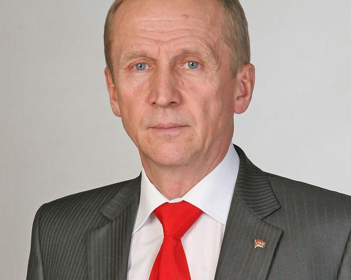 В.В.Клёнов: "Речь сегодня должна идти честно и откровенно о тяжелейшей социально-экономической ситуации в области, стагнации и приближающейся катастрофы" 