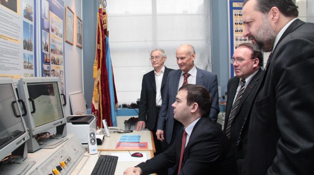 В Свердловске начал свою работу семинар-совещание партийного актива КПРФ УФО