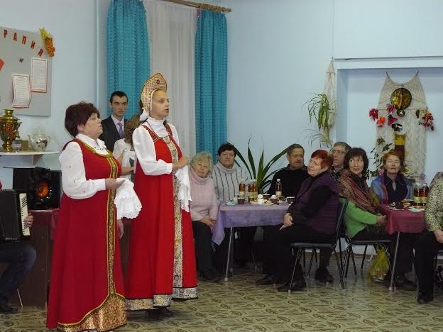 Низкий поклон матерям. Праздничный концерт и чаепитие в Липецке ко Дню матери