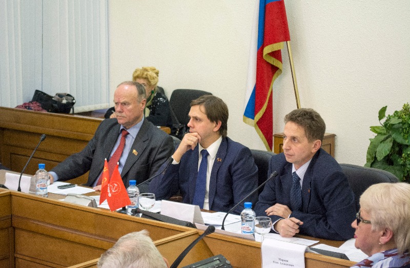 При фракции КПРФ в Мосгордуме создана рабочая группа для внесения поправок в законопроект о новых градостроительных нормах 