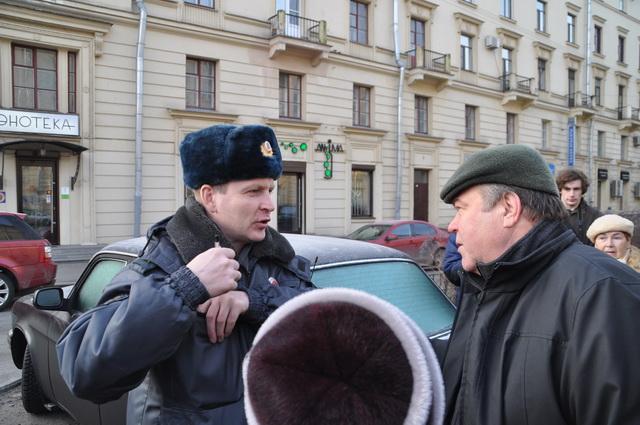 Народный сход в Санкт-Петербурге: Кому нужна очередная церковь шаговой доступности?