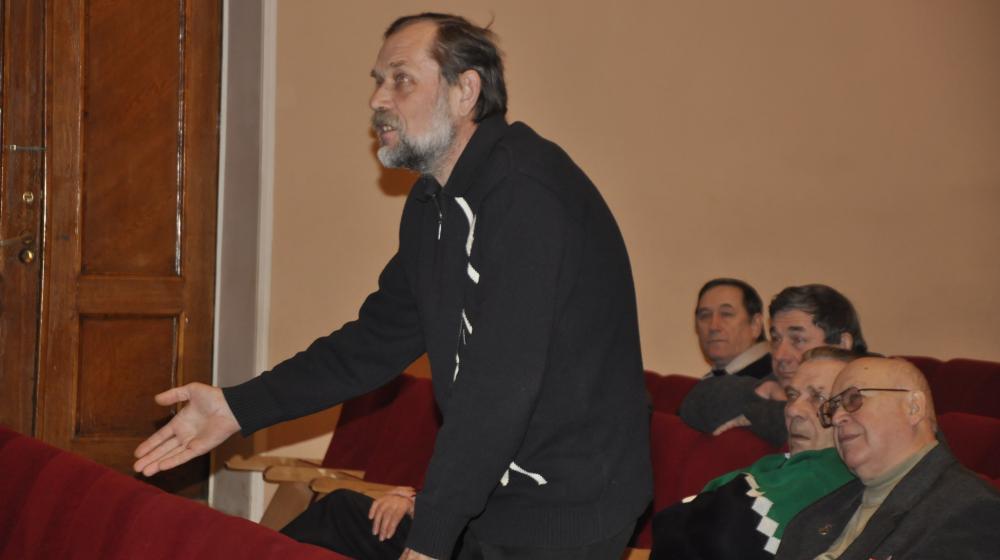 Ю.В. Афонин встретился с партийным активом города Новомосковска Тульской области