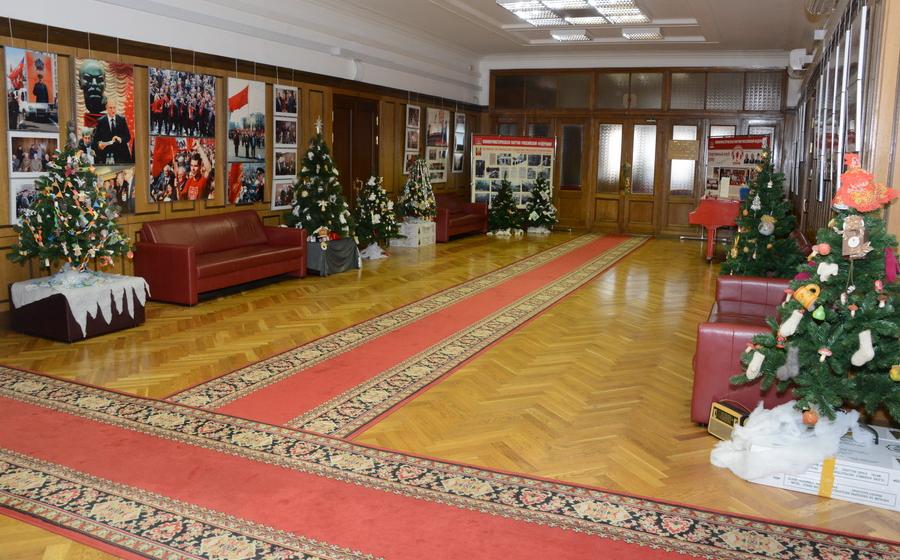 Новогодняя выставка детского творчества