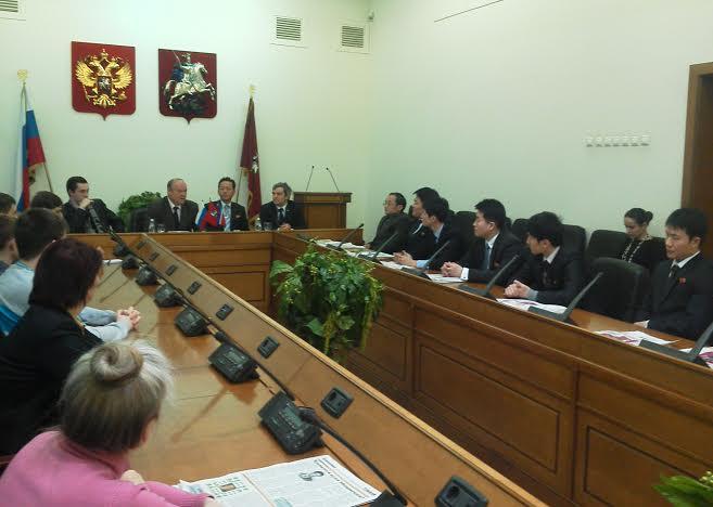 Фракция КПРФ в Мосгордуме приняла делегацию северокорейских студентов