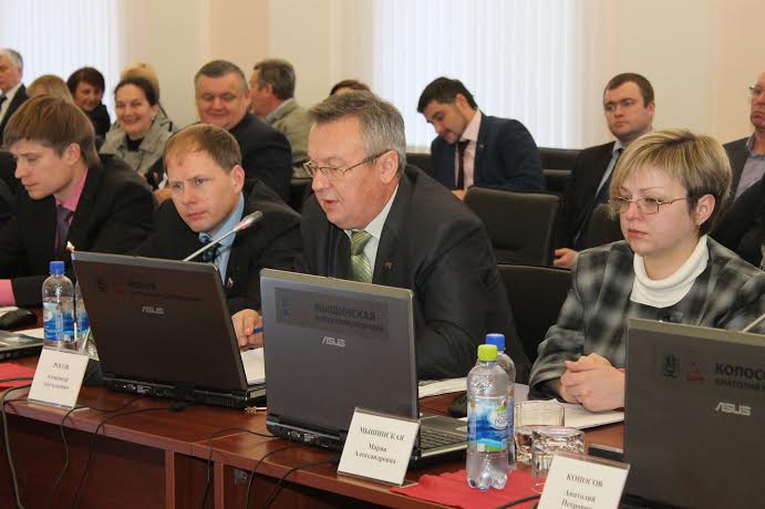 Псковские коммунисты поддерживают спортсменов смешанных единоборств