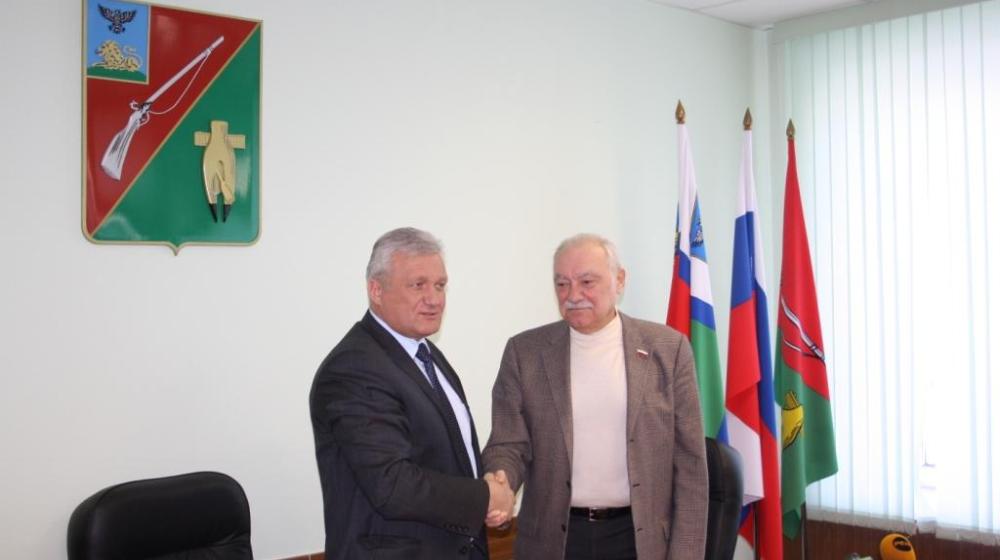 Депутат-коммунист С.В. Муравленко возведет в Старом Осколе памятник детям войны