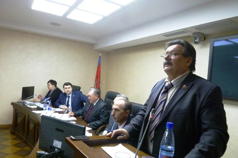 Алтайские коммунисты провели круглый стол на экологическую тему