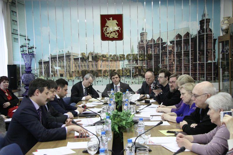 Коммунисты в Мосгордуме провели круглый стол по проблеме закрытия Царицынского продовольственного рынка