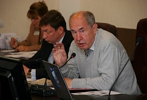 «Мы еще вернемся!». Калининградские коммунисты провели пикет в поддержку, объявившего голодовку депутата-коммуниста В.Д.Трофимова