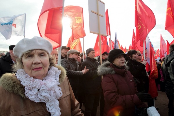 Депутат-коммунист ЗС Петербурга Алексей Воронцов на митинге в поддержку народа Украины: Мы решительно против вмешательства США во внутренние дела Украины, в дела Крыма