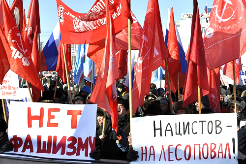 Якутские коммунисты провели пикет в поддержку Крыма и русскоязычного населения Украины