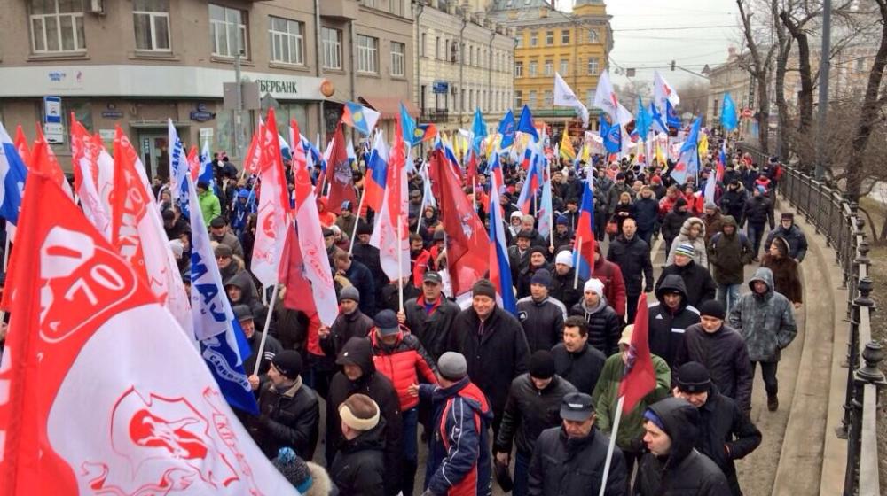 В Москве шествие против "майдана" и в поддержку русских, народа Украины собрало 20 тыс. человек