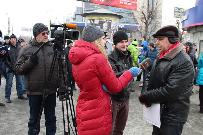 Челябинск против фашитов в братской Украине!