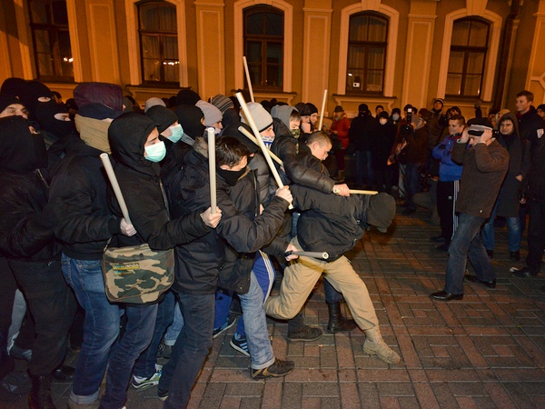Нет криминальному произволу власти в отношении Анатолия Локтя и новосибирских коммунистов! Заявление Бюро МГК КПРФ