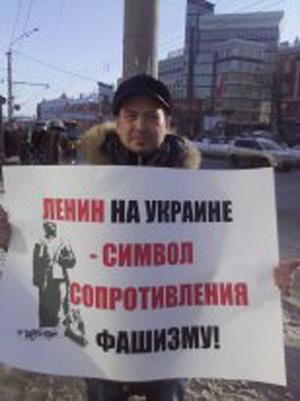 Барнаульские комсомольцы провели пикеты в поддержку братского украинского народа