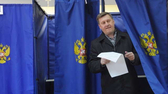 А.Е.Локоть: В мэрию Новосибирска предстоит приход новых людей и аудит расходования бюджетных средств. Городской субботник 19 апреля состоится, а пропускная система в мэрию - отменена