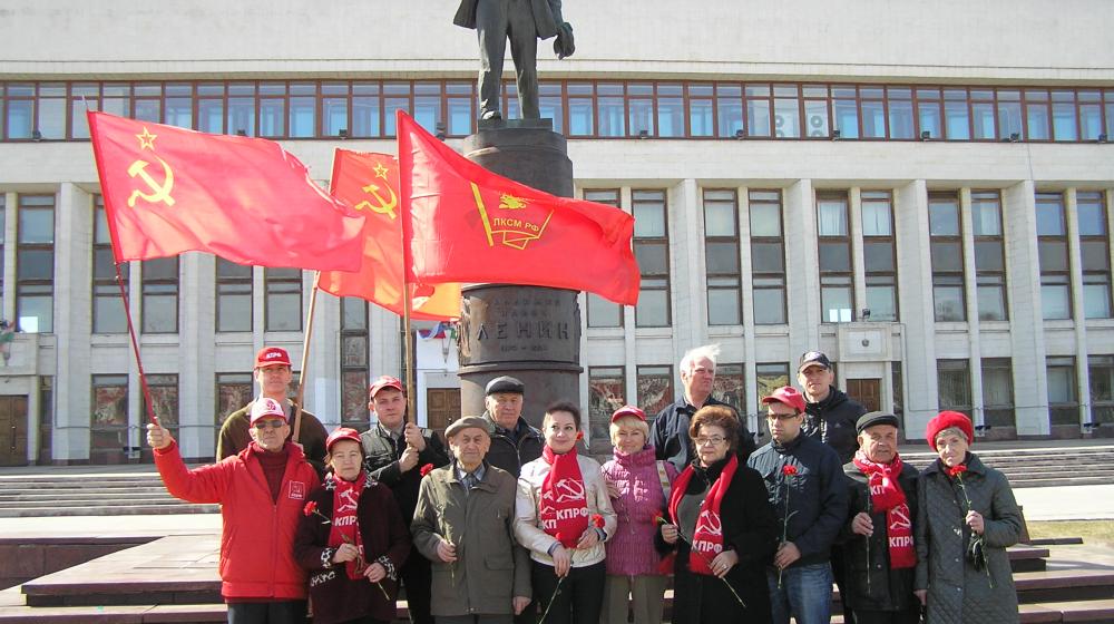 Дорогу к звёздам прокладывали коммунисты. Автопробег калужских коммунистов