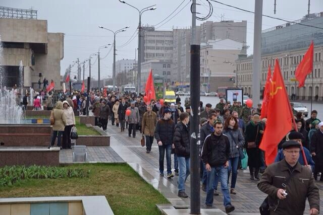 Позор властям Татарстана. Депутатов Госсовета Х.Г.Миргалимова, А.В.Прокофьева, а также активиста Р.Гайфулина задержала полиция якобы за несанкционированное первомайское шествие