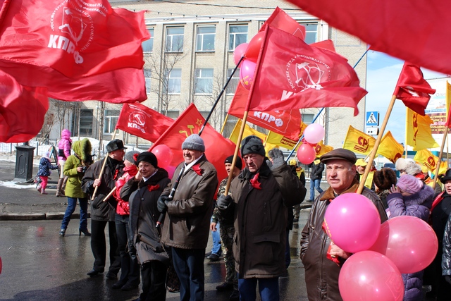 Первомай встретили в Магадане