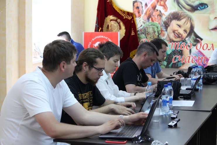 «Губернаторские выборы в Саратове не исключены». Пресс-конференция депутатов-коммунистов