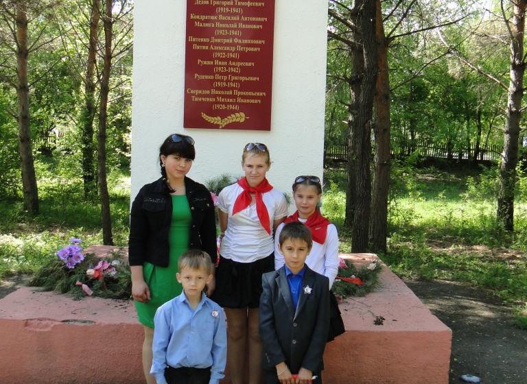 Дружина им. Героя России Сергея Солнечникова в Константиновском районе Амурской области пополнилась пионерами и октябрятами