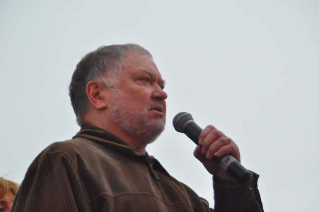 Тысячи ленинградцев вышли на Первомай!