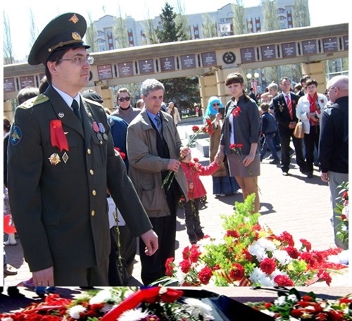 Казань. День Победы. Коммунисты почтили память павших в Великой Отечественной войне