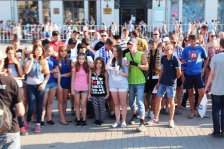 Саратовская область. Коммунисты и комсомольцы поддержали митинг в защиту хоккейного клуба "Кристалл"