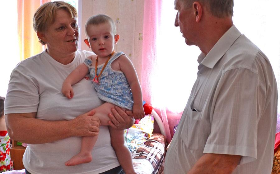 Ивановские коммунисты оказали гуманитарную помощь беженцам с юго-востока Украины