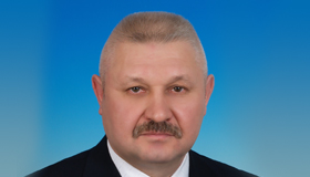 Кировская область. Коммунист С.П. Мамаев первым представил в Облизбирком документы на регистрацию кандидатом в губернаторы